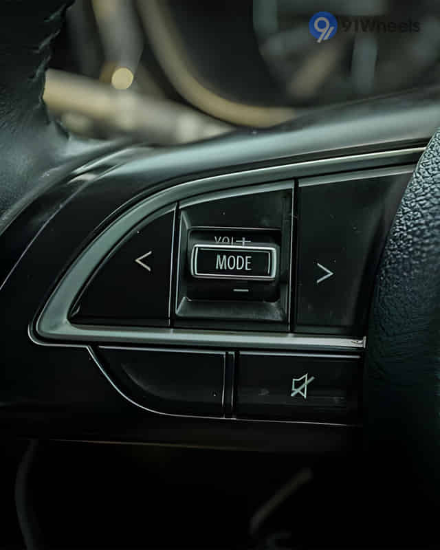 Glanza Left Steering Mounted Controls