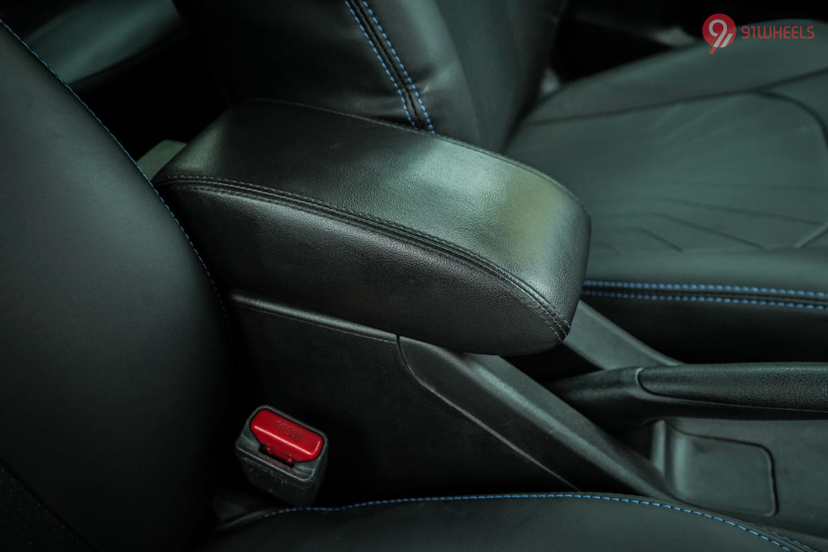 Toyota Glanza Front Centre Arm Rest Storage Toyota Glanza Front Centre Arm Rest Storage