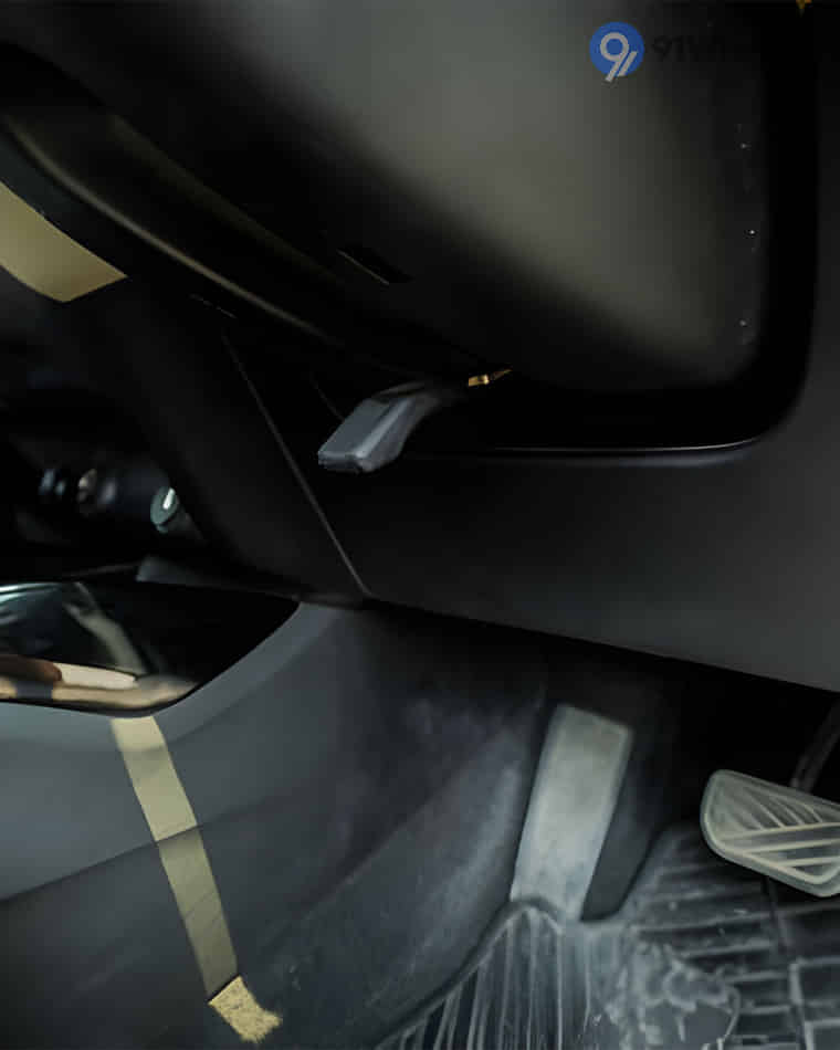 Driver Controls - 7 Driver Controls - 7