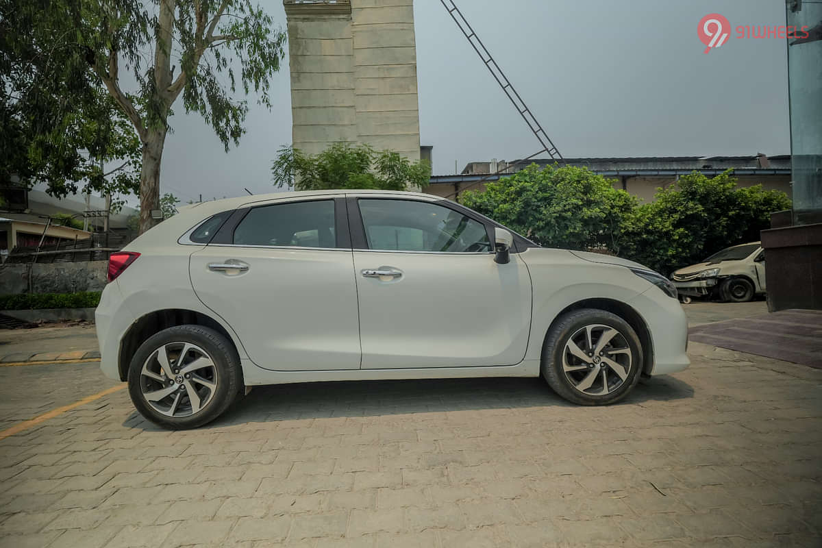 Toyota Glanza Right Side View