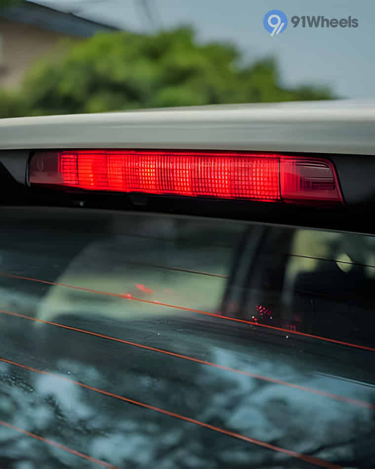 Headlights & Tail-lights - 4 Headlights & Tail-lights - 4