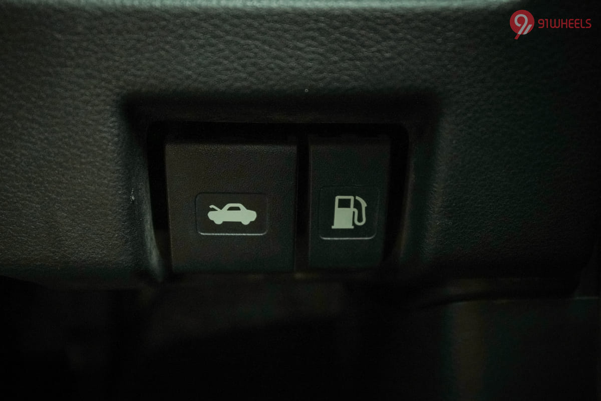 Toyota Glanza Boot Release Lever/Fuel Lid Release Lever Toyota Glanza Boot Release Lever/Fuel Lid Release Lever