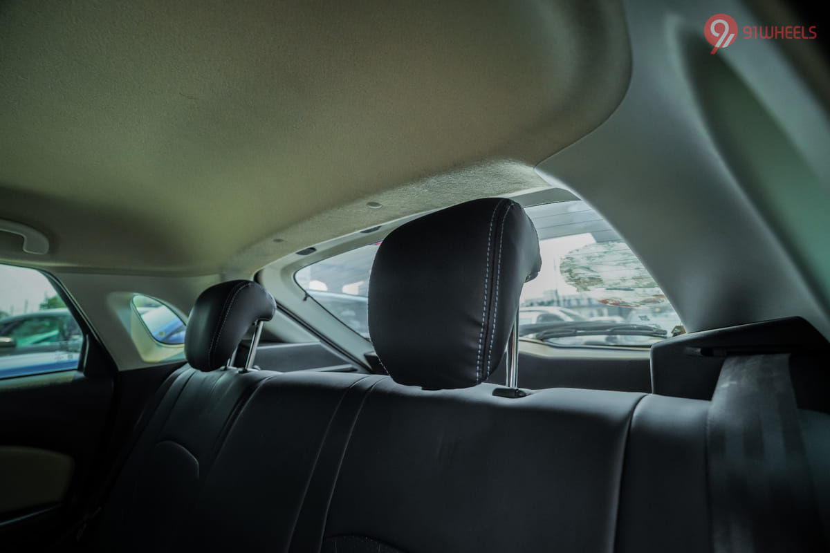 Toyota Glanza Front Seat Headrest Toyota Glanza Front Seat Headrest