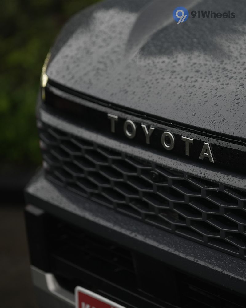 Toyota Hilux - Image 4