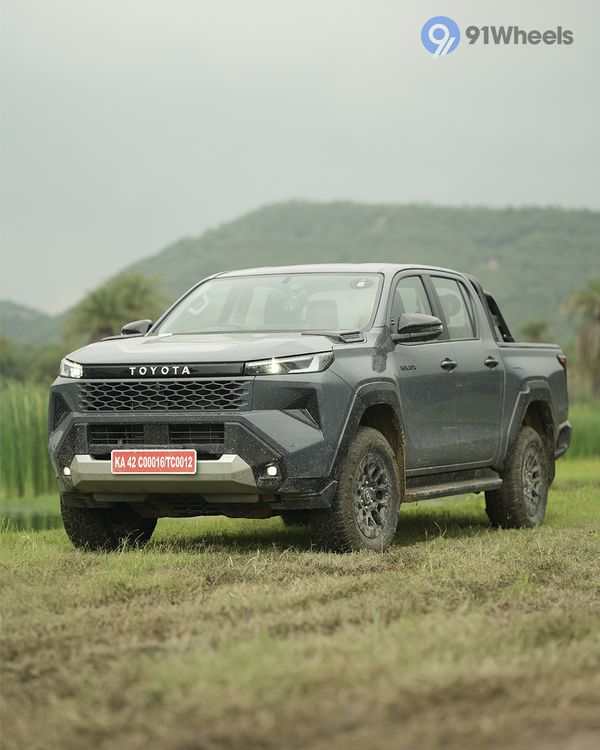 Hilux image