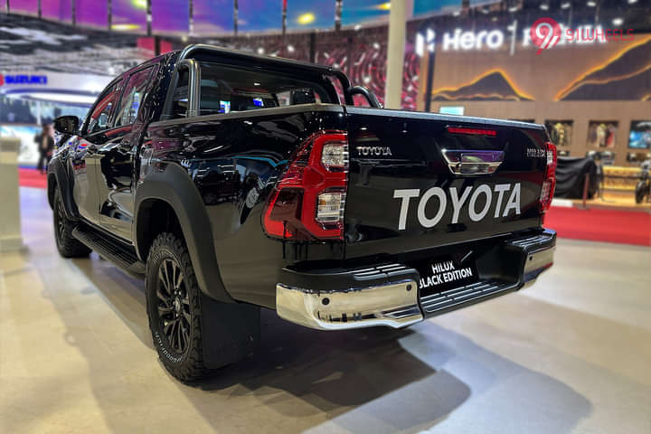 Toyota Hilux Tail Light/Tail Lamp