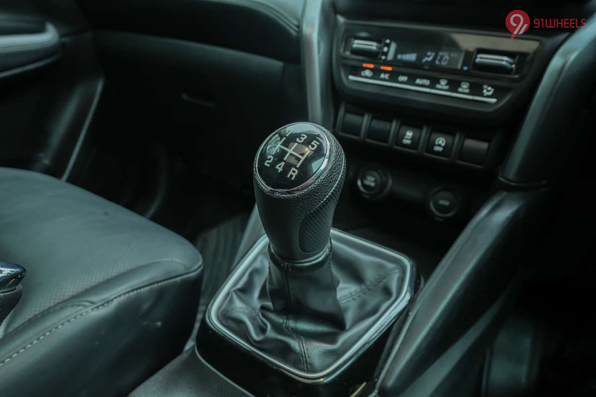 Toyota Urban Cruiser HyRyder Gear Shifter/Gear Shifter Stalk