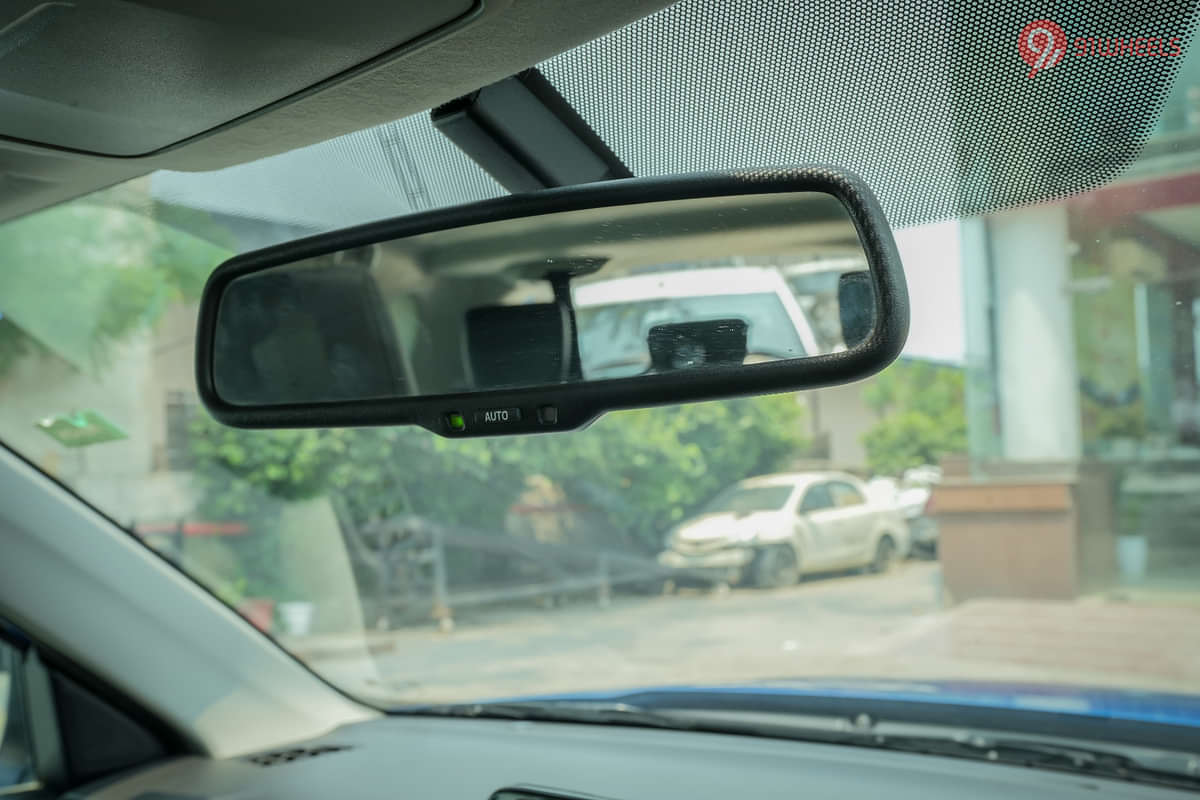 Toyota Urban Cruiser HyRyder Inner Rear View Mirror