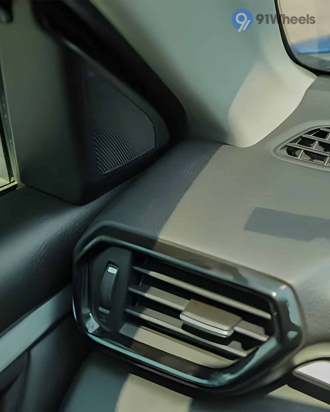 Front Passenger Air Vents Front Passenger Air Vents