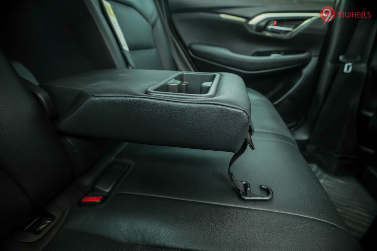 Toyota Urban Cruiser HyRyder Rear Row Centre Arm Rest
