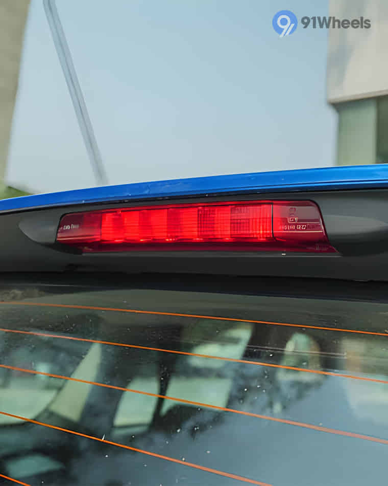 Headlights & Tail-lights - 3 Headlights & Tail-lights - 3