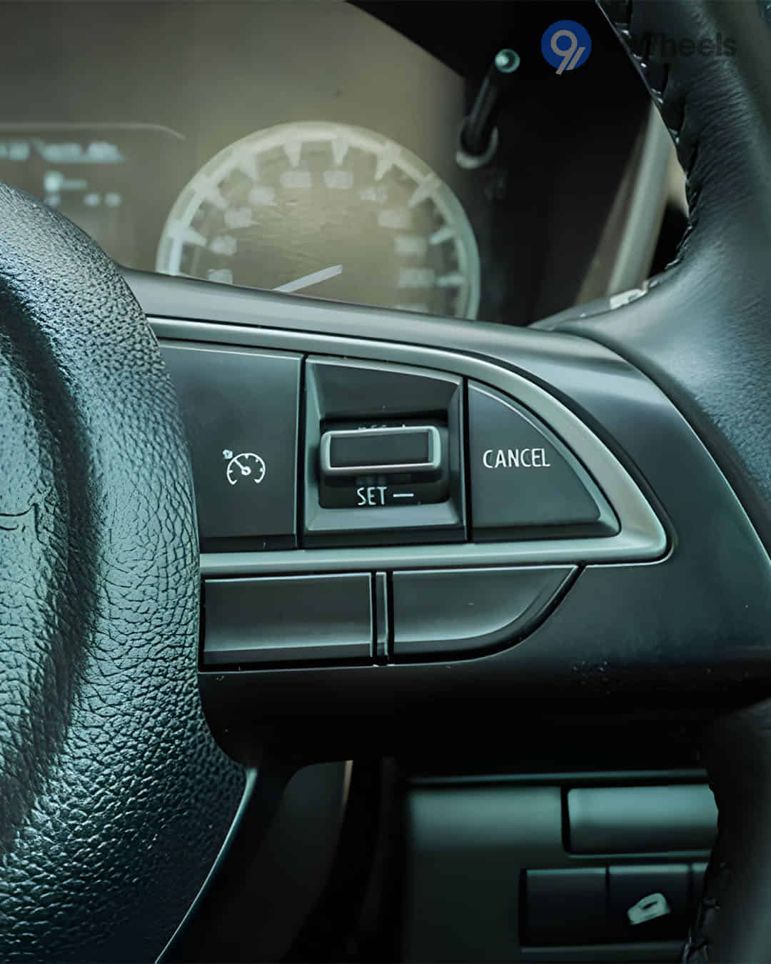 Right Steering Mounted Controls Right Steering Mounted Controls