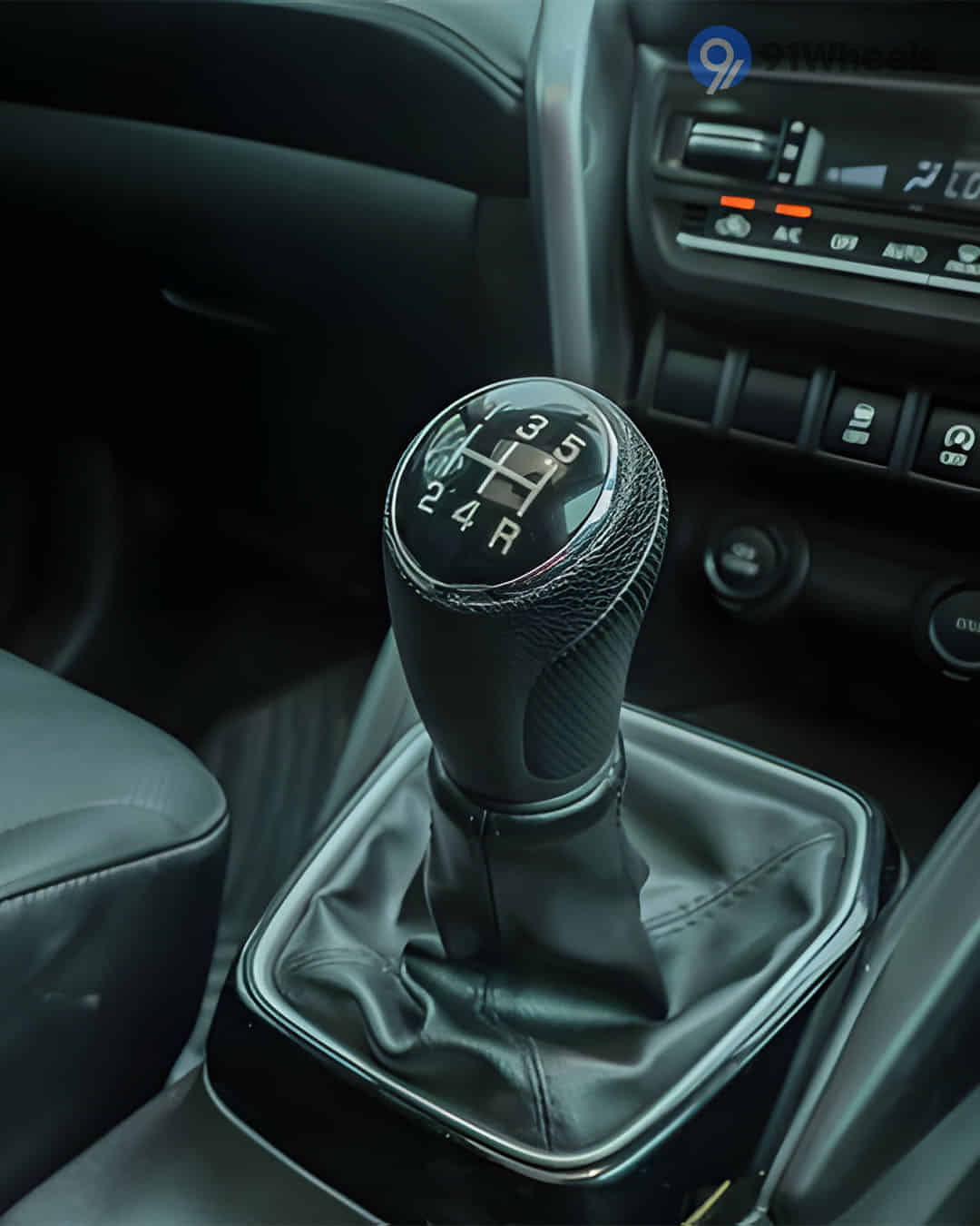 Gear Shifter / Gear Shifter Stalk Gear Shifter / Gear Shifter Stalk