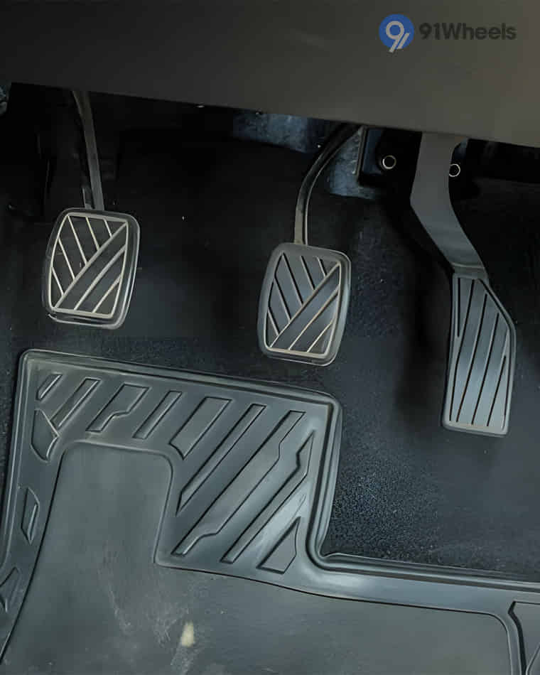 Driver Controls - 7 Driver Controls - 7