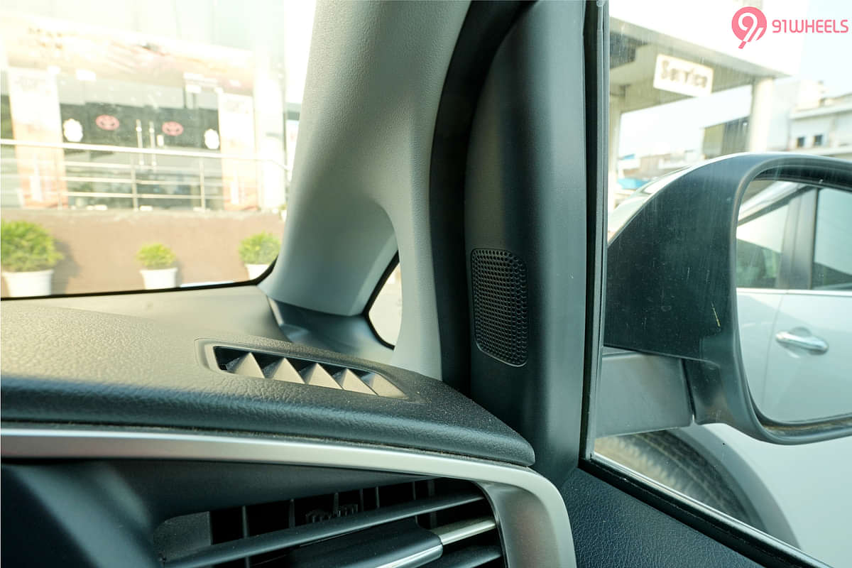 Toyota Innova Crysta Right Side Air Vents