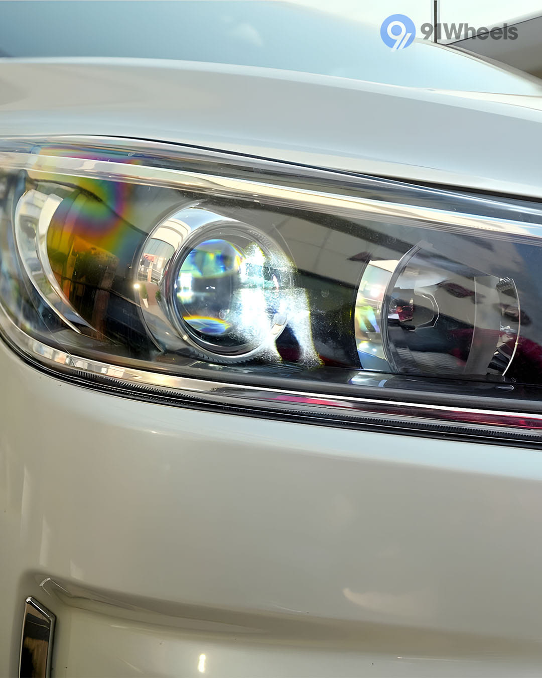 Headlights & Tail-lights - 1 Headlights & Tail-lights - 1