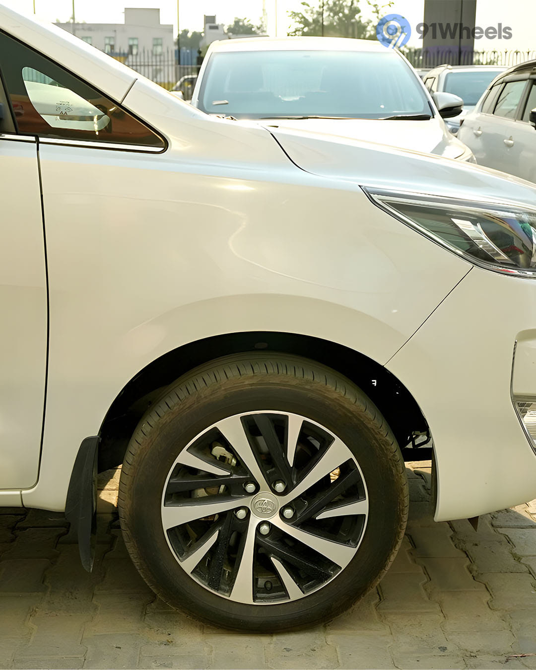 Outerview - 10 Outerview - 10