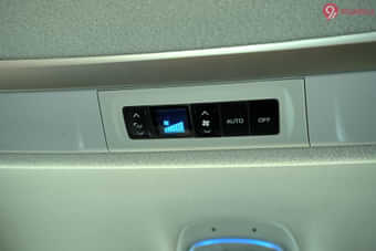 Toyota Innova Crysta AC Controls Toyota Innova Crysta AC Controls
