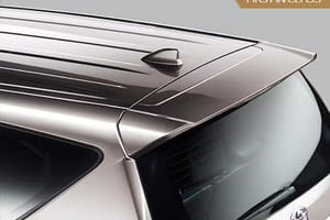 Toyota Innova Crysta Price - Images, Colours & Reviews