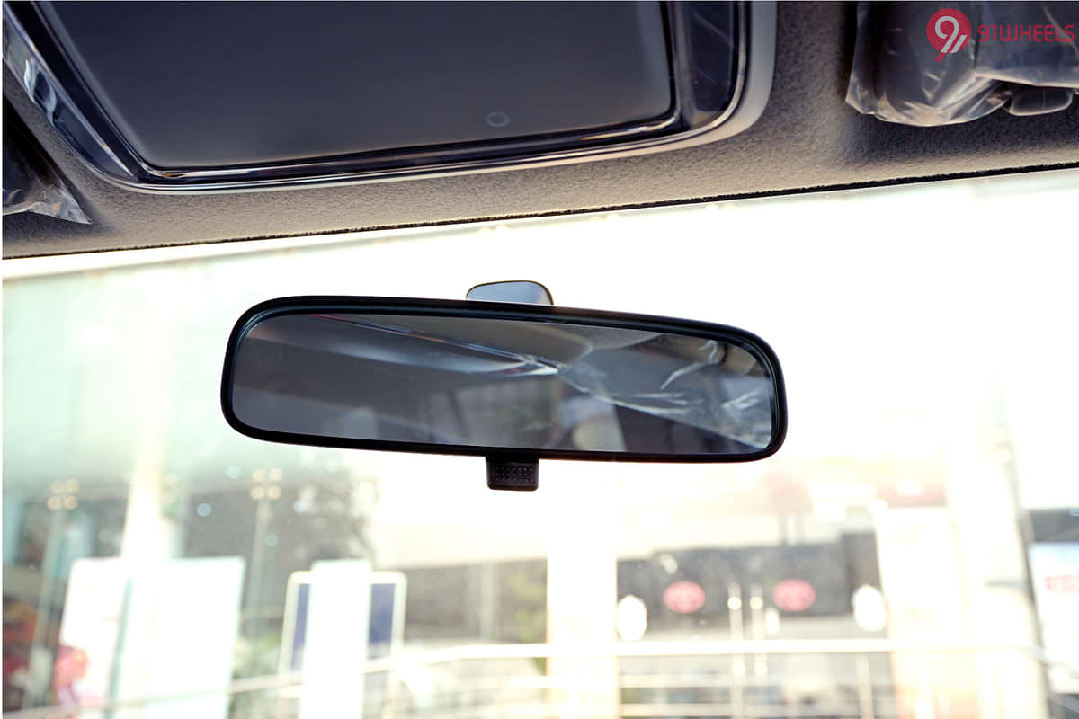 Toyota Innova Crysta Inner Rear View Mirror