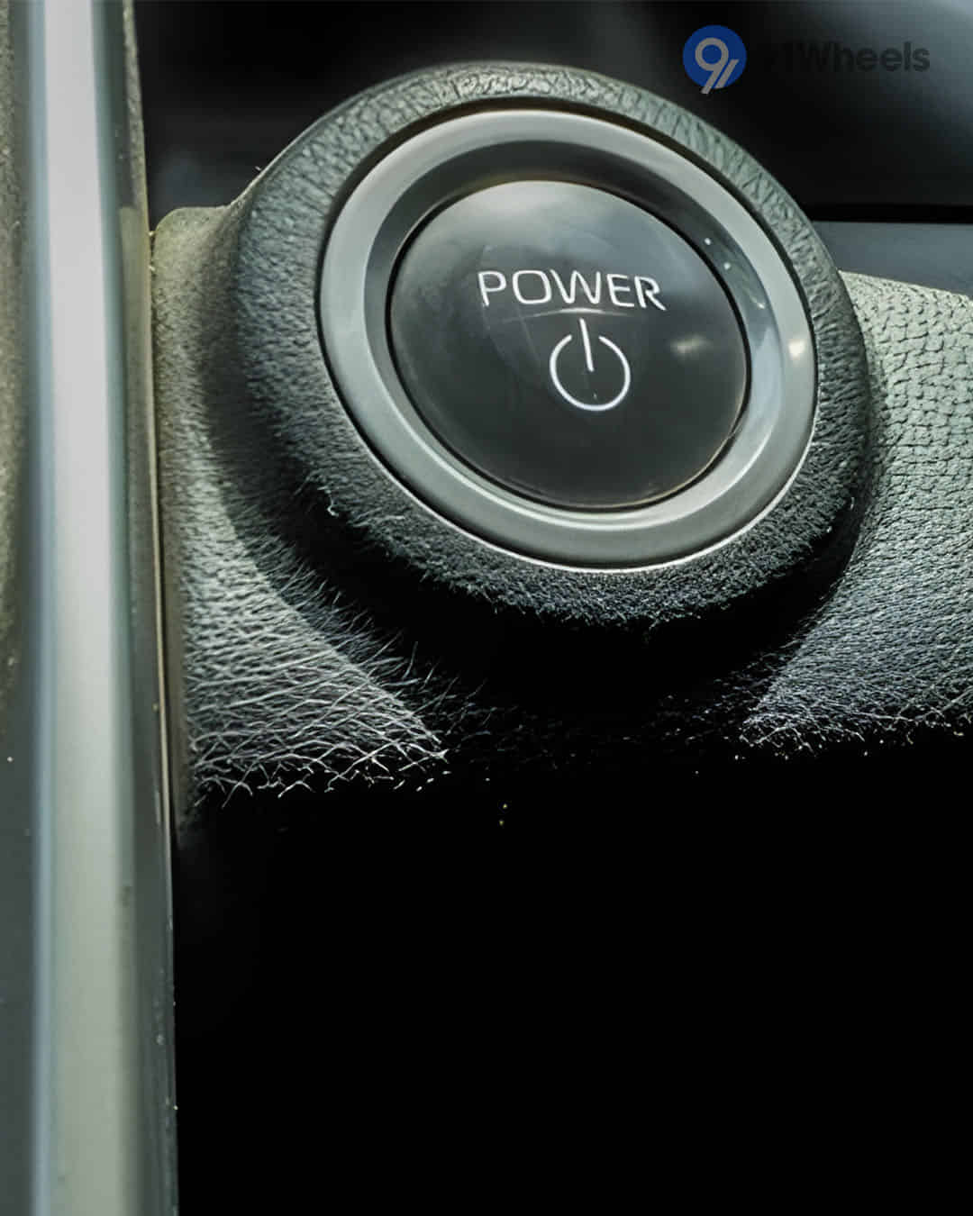 Power Socket / USB / Wireless Charging