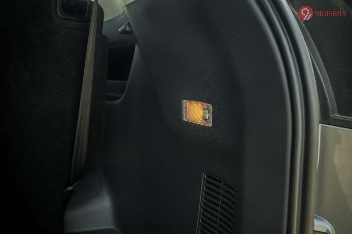 Toyota Innova Hycross Boot Light