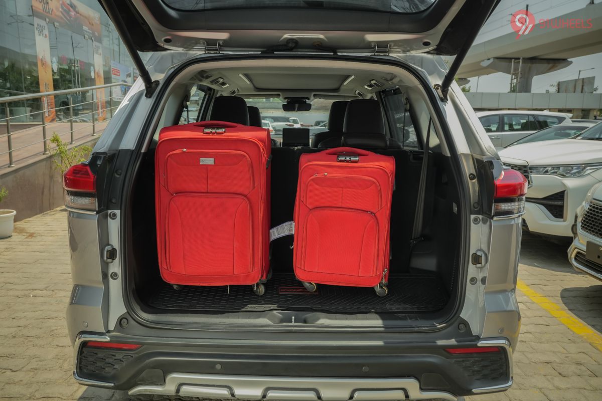 Hycross Radiator Toyota Innova Hycross Images - Innova Hycross Interior & Exterior [119 ...