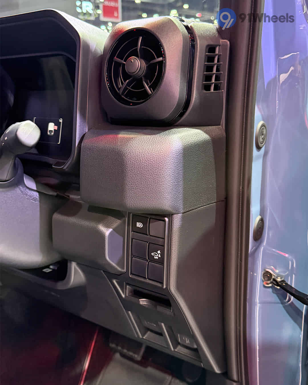 Right Side Air Vents