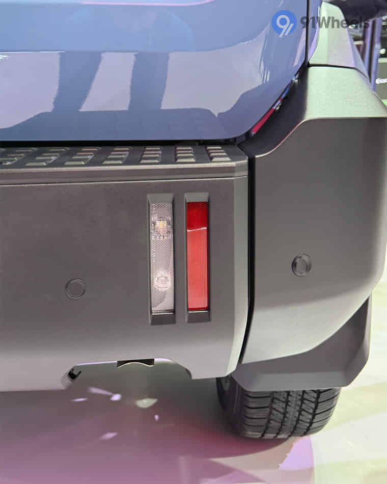Headlights & Tail-lights - 7