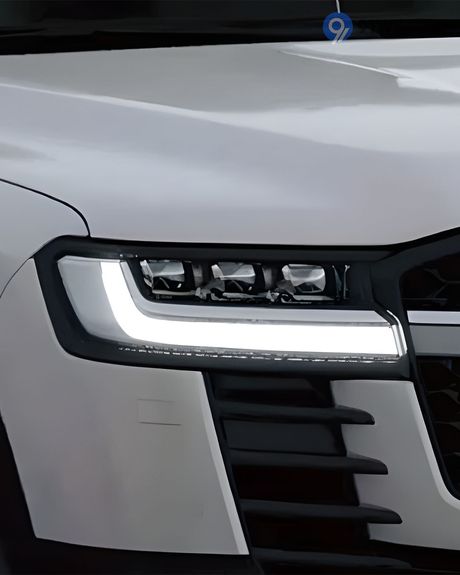 Land Cruiser 300 Daytime Running Lamps (DRL)