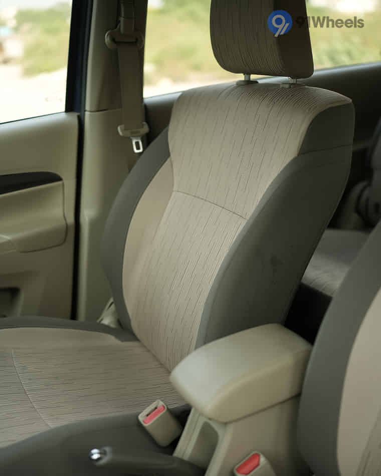 Seats & Cabin Comfort - 2 Seats & Cabin Comfort - 2