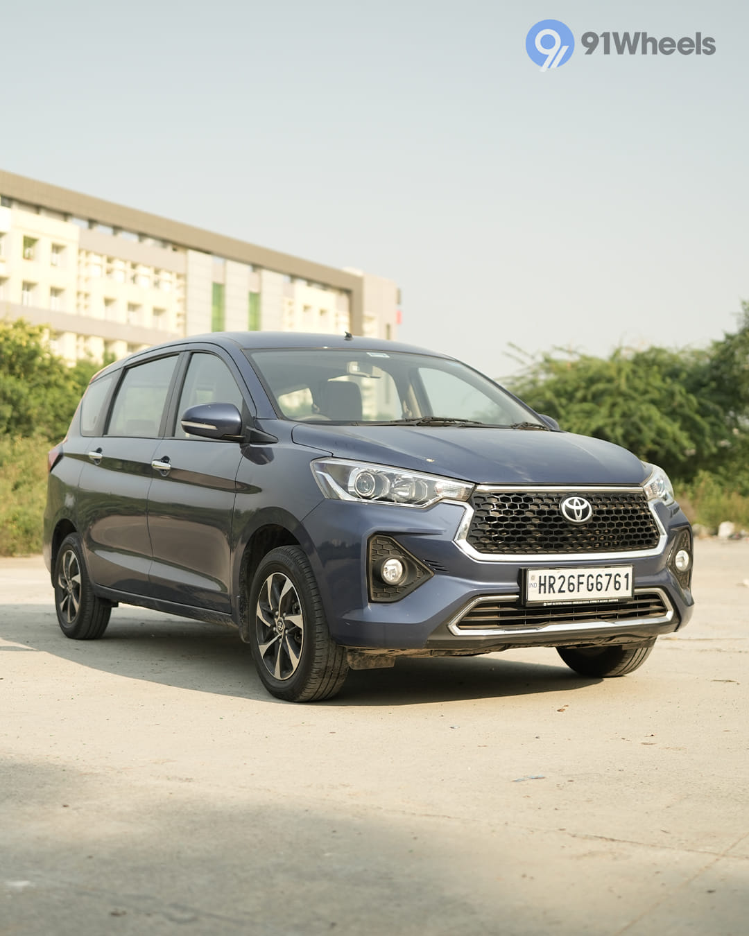 Toyota Rumion Right Front Three Quarter