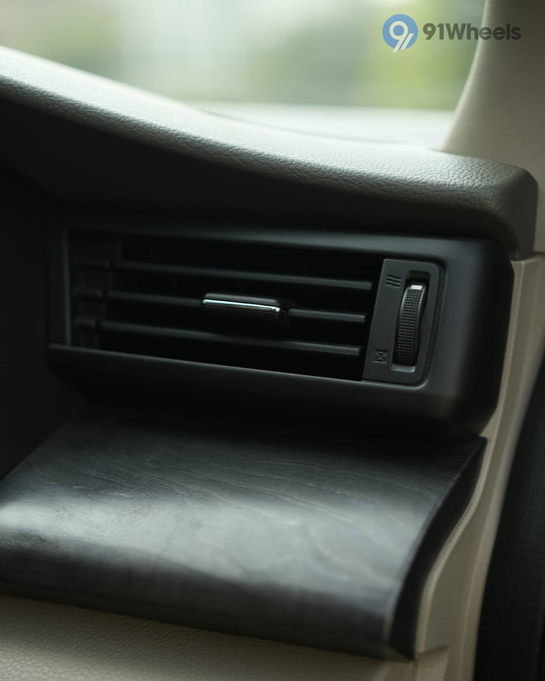 Toyota Rumion Right Side Air Vents