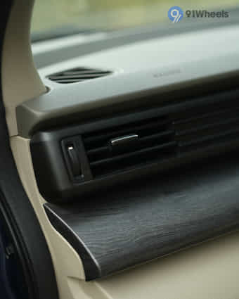 Toyota Rumion Front Passenger Air Vents