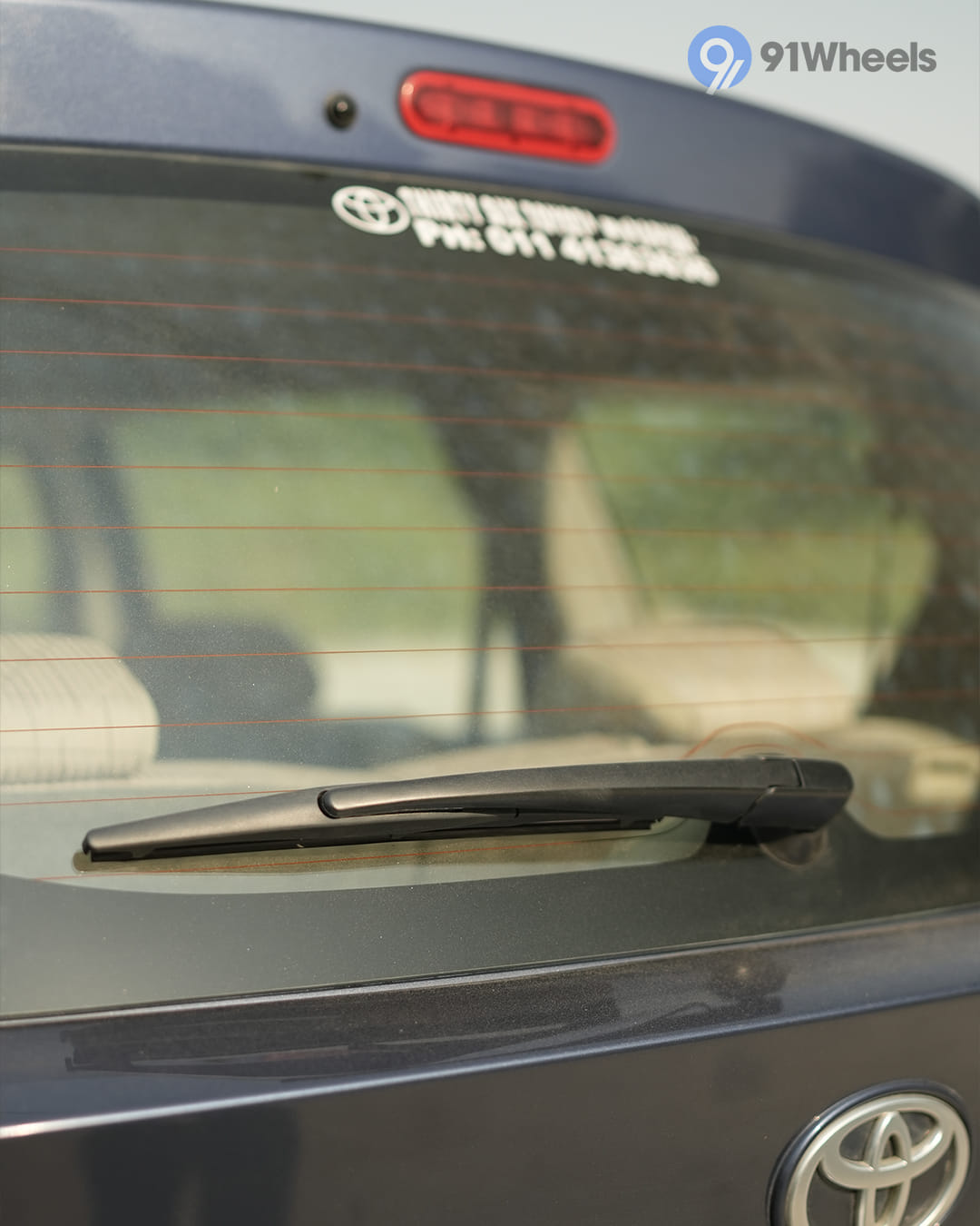 Toyota Rumion Rear Windshield / Windscreen