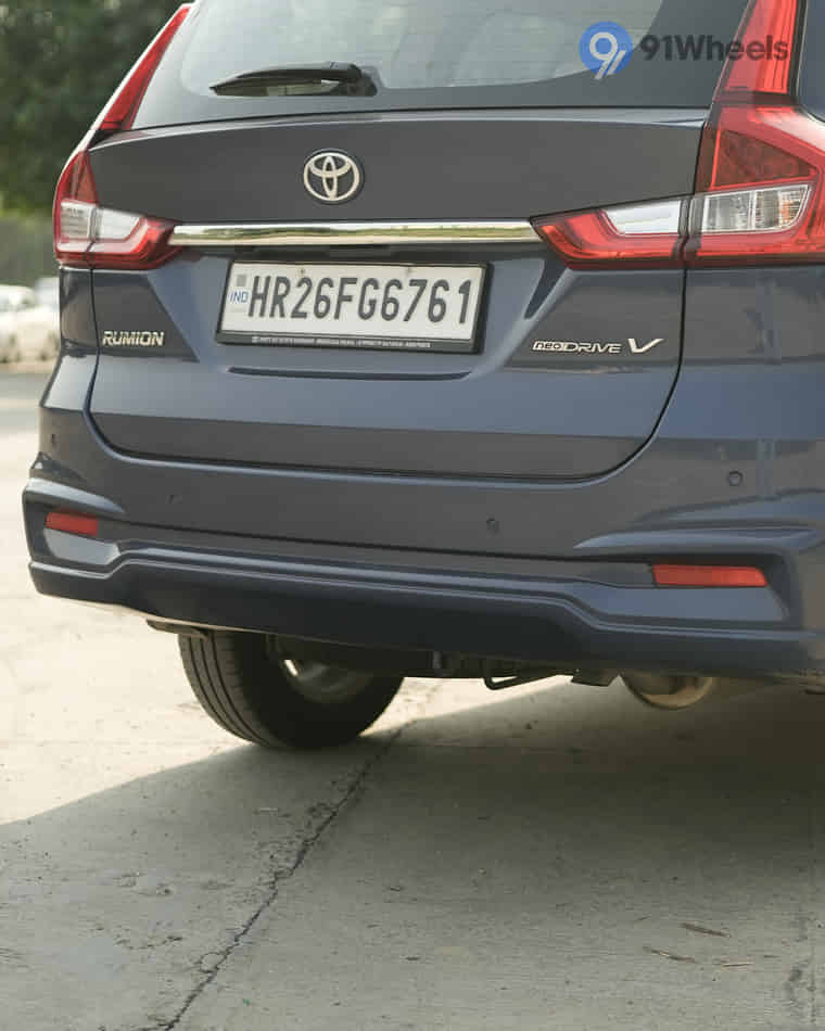 Bootspace & Utility - 1 Bootspace & Utility - 1