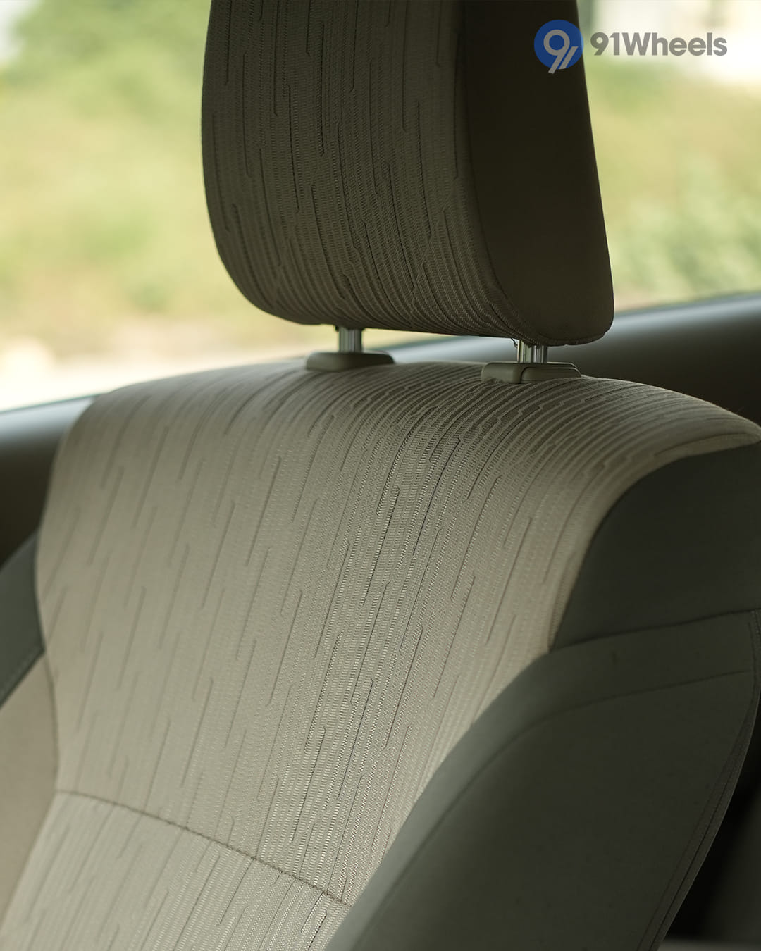 Seats & Cabin Comfort - 4