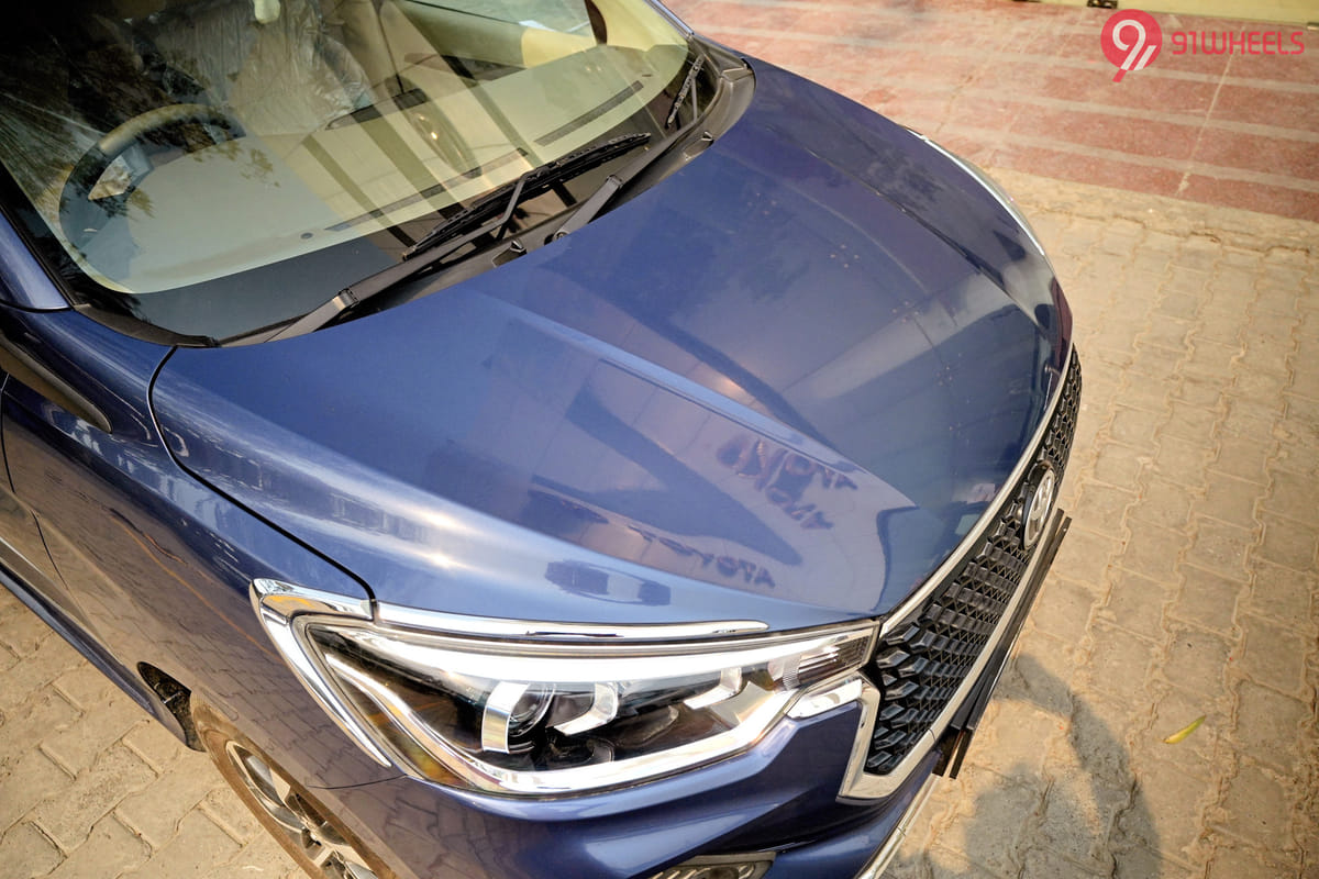 Toyota Rumion Closed Hood/Bonnet