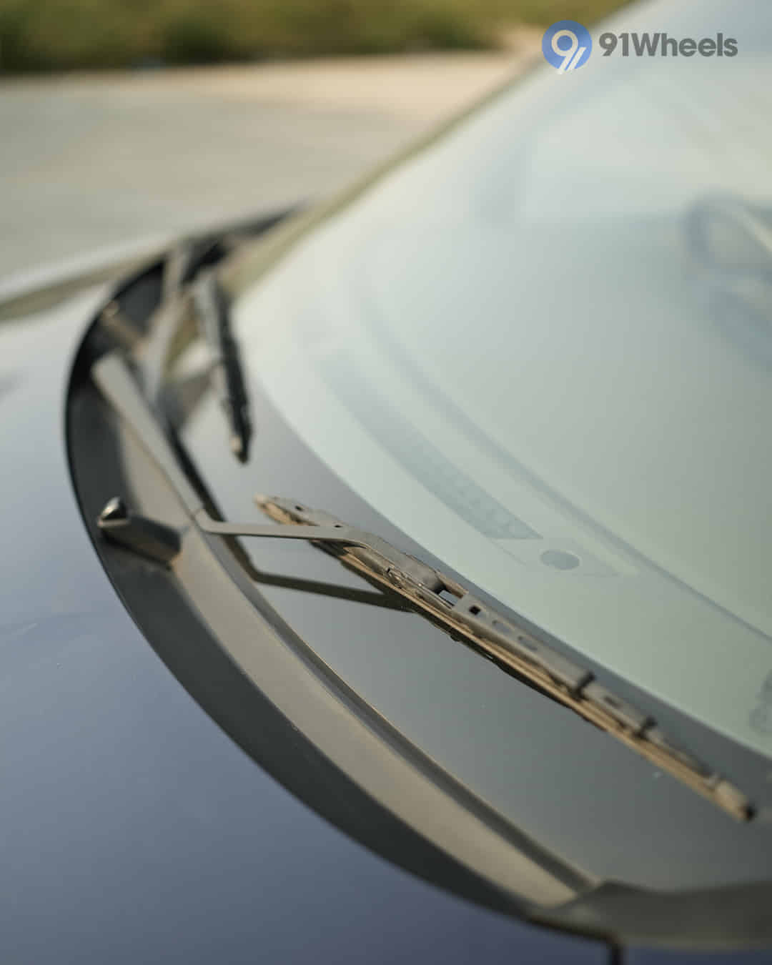 Front Windshield / Windscreen