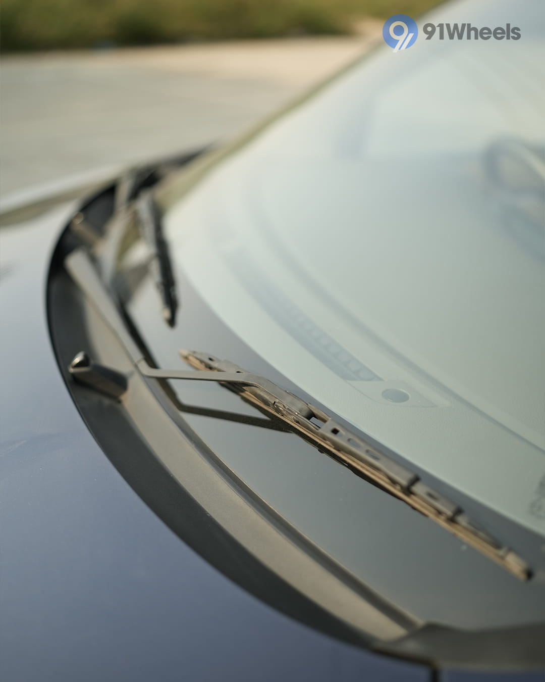 Toyota Rumion Front Windshield / Windscreen