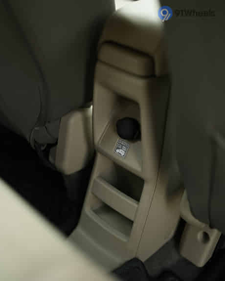 Rumion Rear Row Charging Point