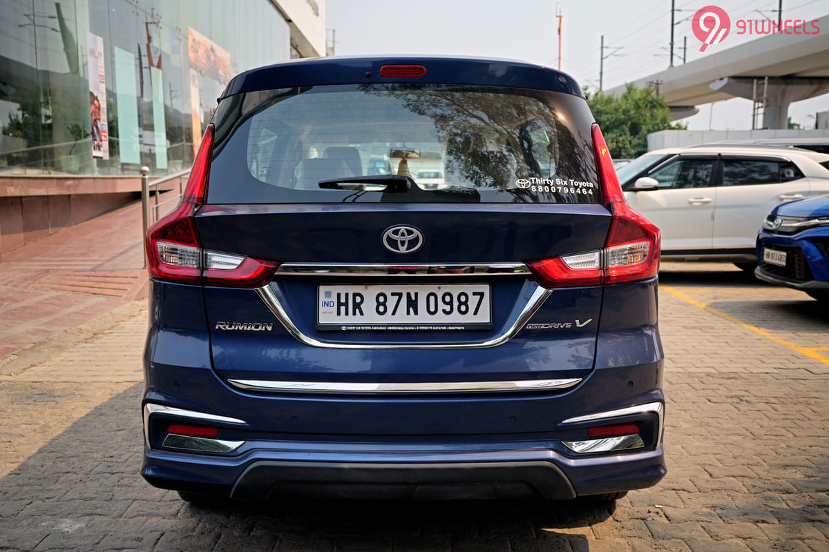 Toyota Rumion Rear View