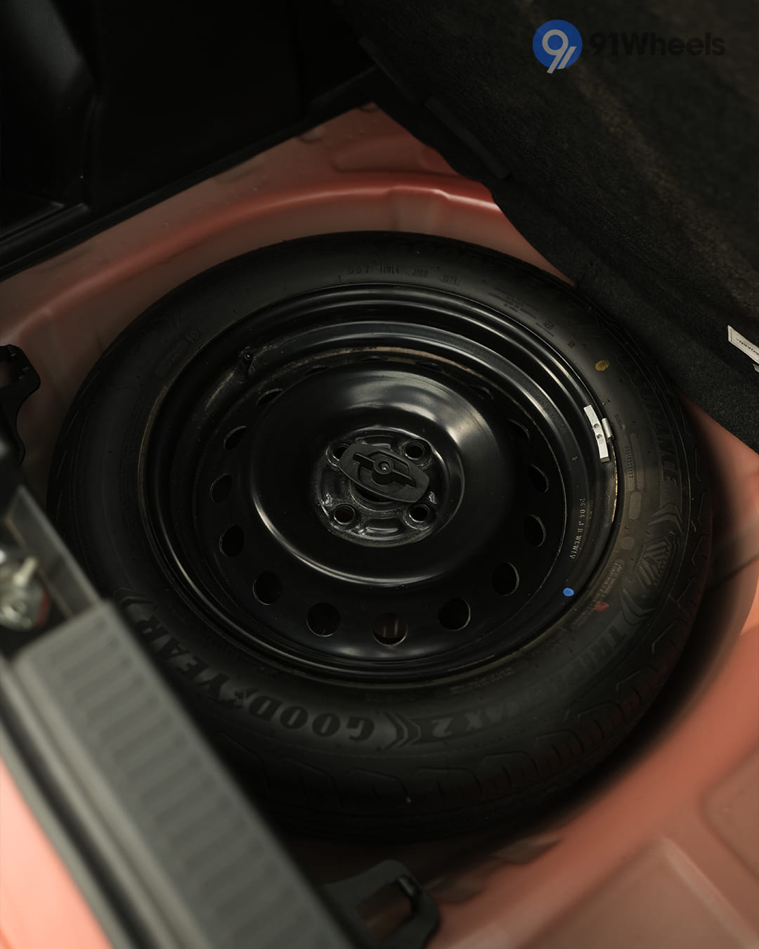 Bootspace & Utility - 3