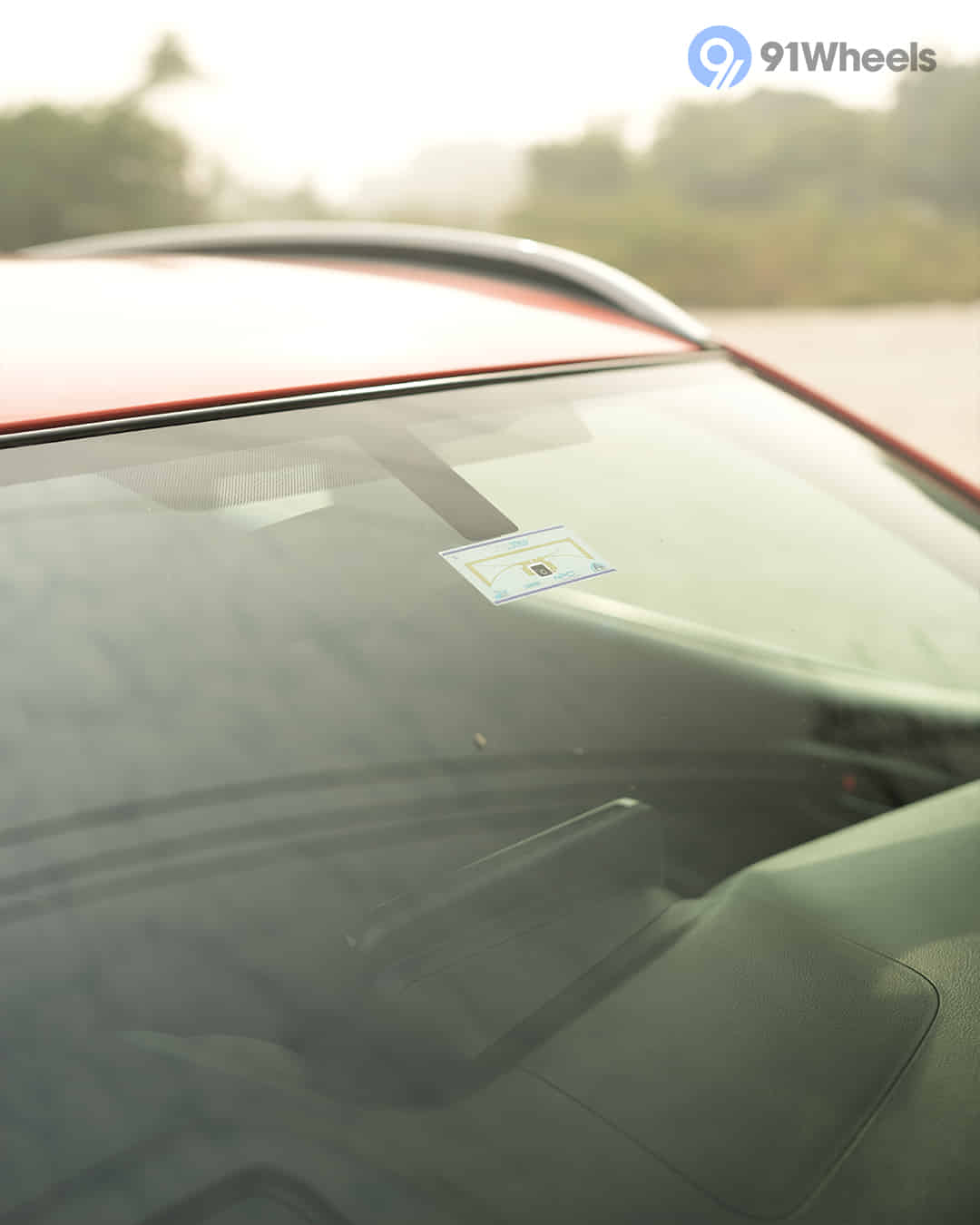 Front Windshield / Windscreen