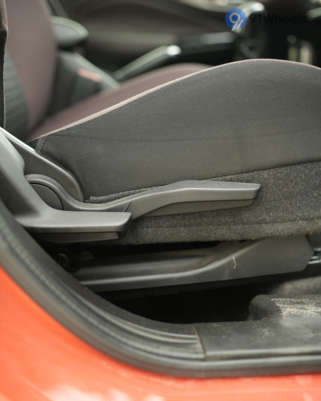 Seats & Cabin Comfort - 5