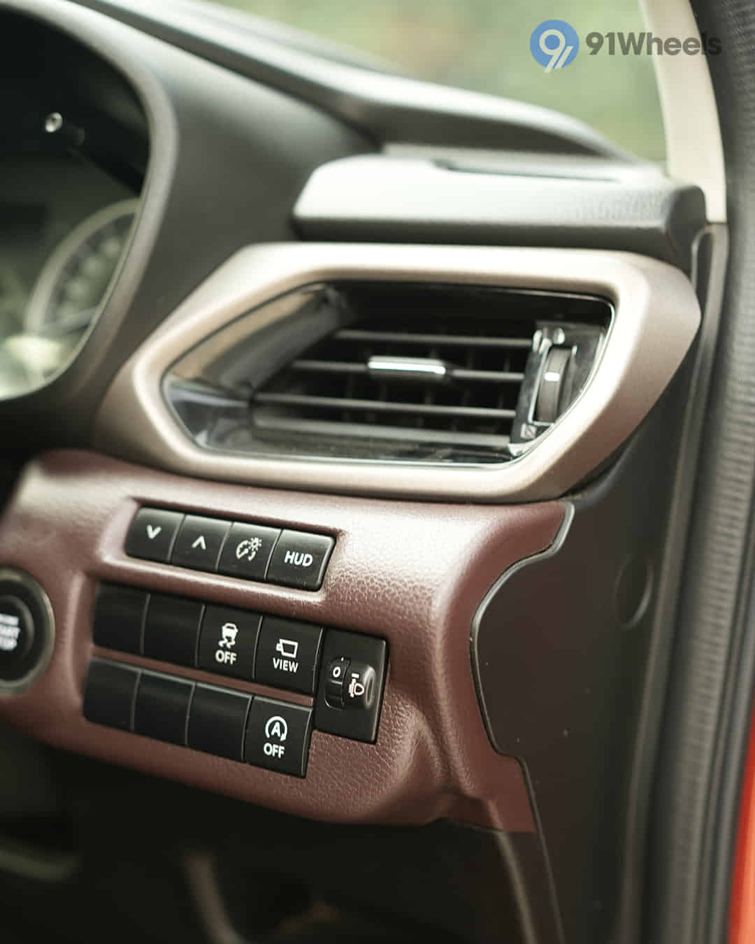 Right Side Air Vents