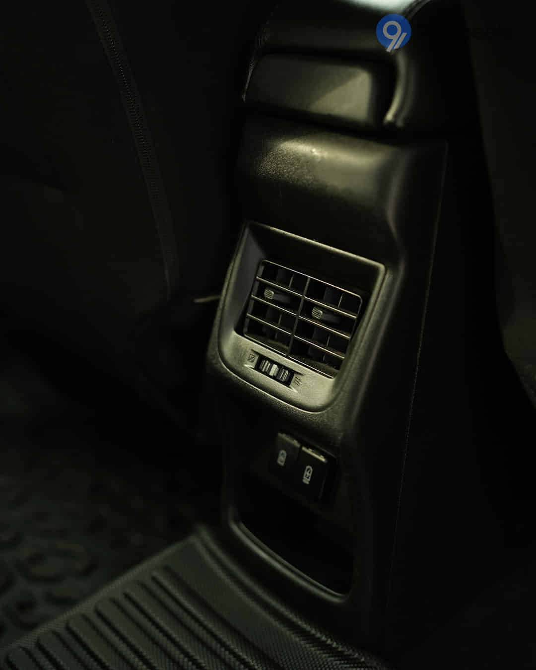Rear Row Air Vents