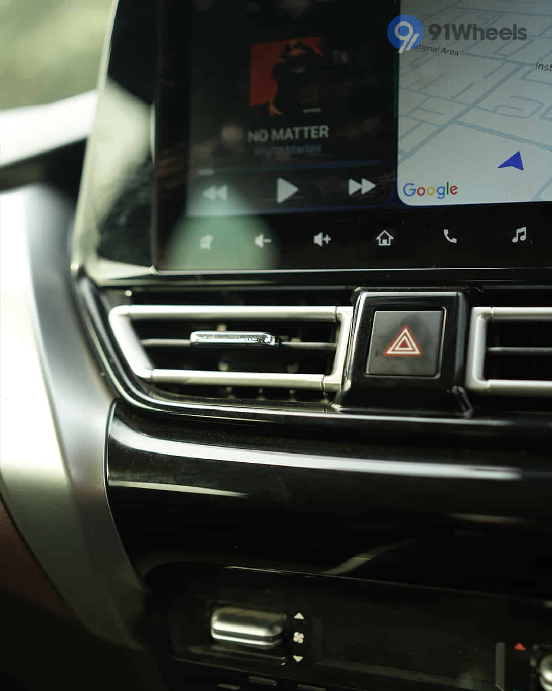 Front Centre Air Vents