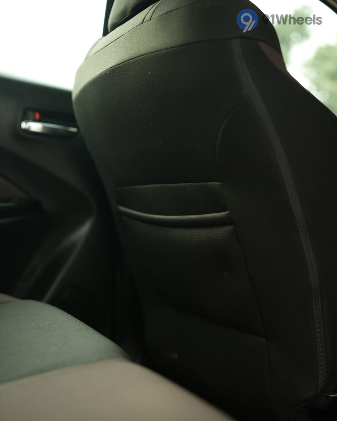 Seats & Cabin Comfort - 4