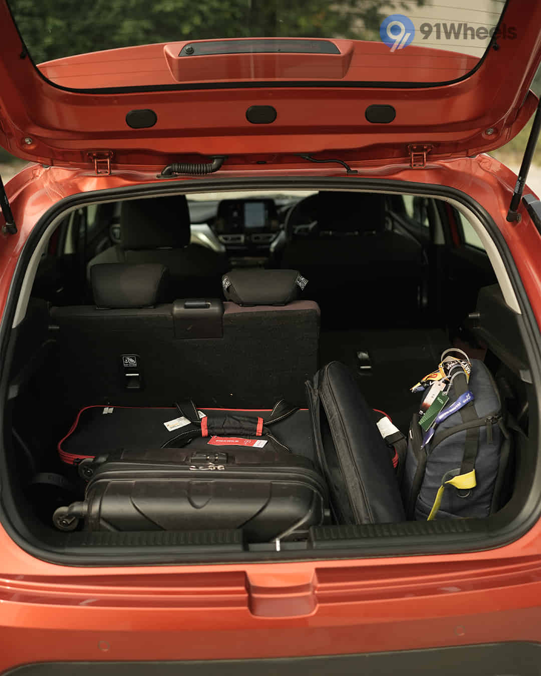 Bootspace with Luggage